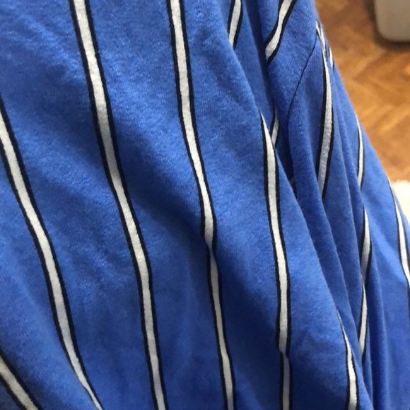 Adorable Bershka long sleeve shirt! - Picture 4 of 4